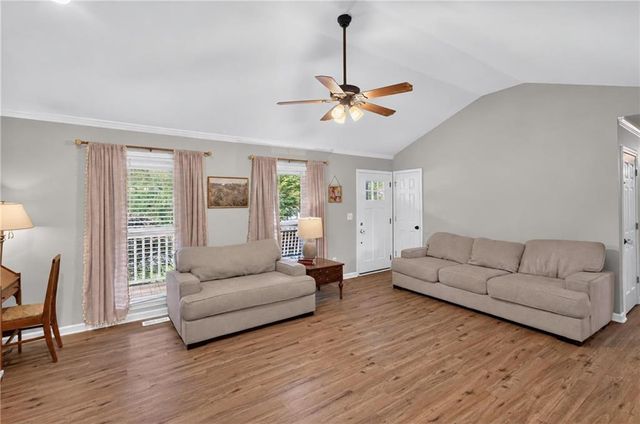 290 Sadler Dr, Douglasville, GA 30134