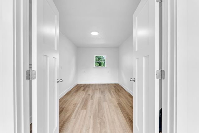 2113 Greene Road, Sparta, MO 65753