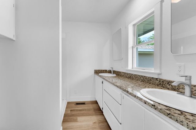 2113 Greene Road, Sparta, MO 65753