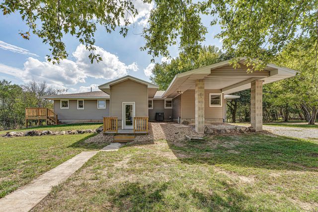 2113 Greene Road, Sparta, MO 65753