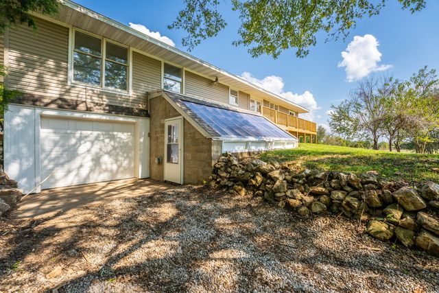 2113 Greene Road, Sparta, MO 65753