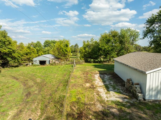 2113 Greene Road, Sparta, MO 65753