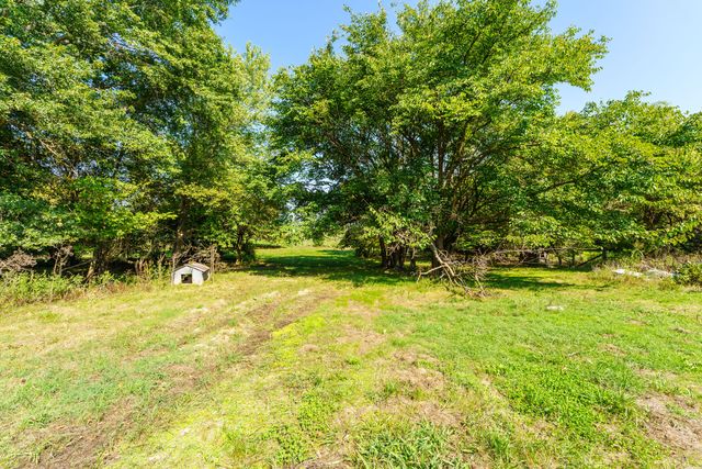 2113 Greene Road, Sparta, MO 65753