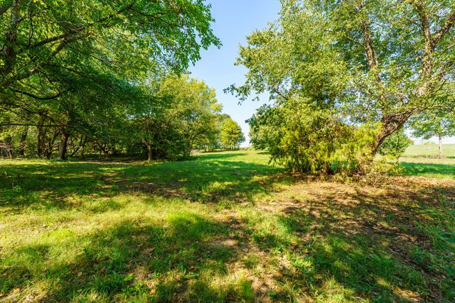 2113 Greene Road, Sparta, MO 65753