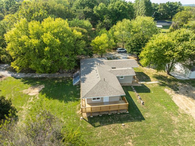 2113 Greene Road, Sparta, MO 65753