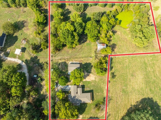 2113 Greene Road, Sparta, MO 65753