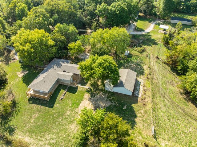 2113 Greene Road, Sparta, MO 65753