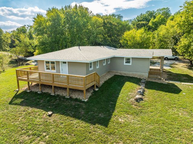 2113 Greene Road, Sparta, MO 65753