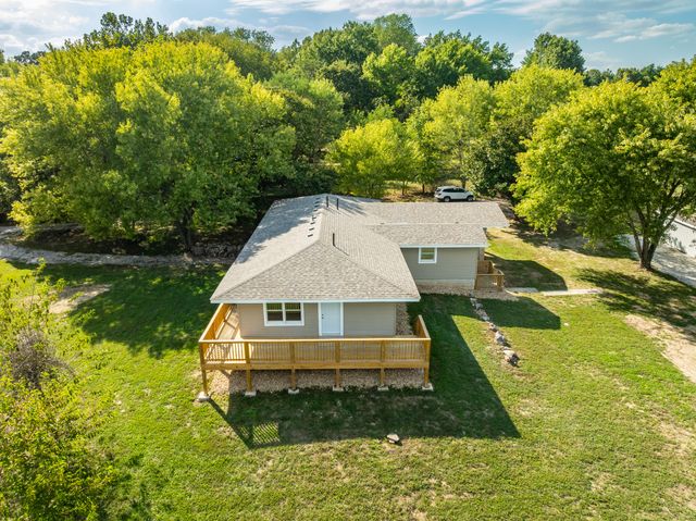 2113 Greene Road, Sparta, MO 65753