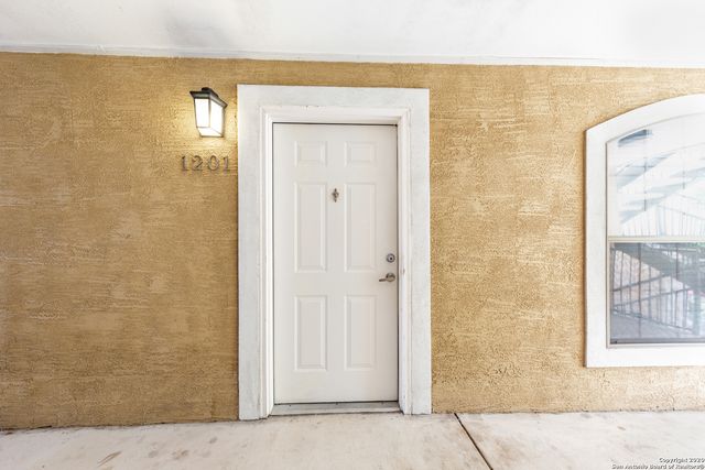 7323 Snowden Rd Apt 1201, San Antonio, TX 78240