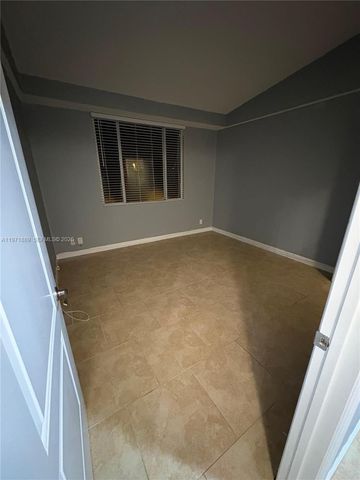 701 Lyons Rd 13205, Coconut Creek, FL 33063