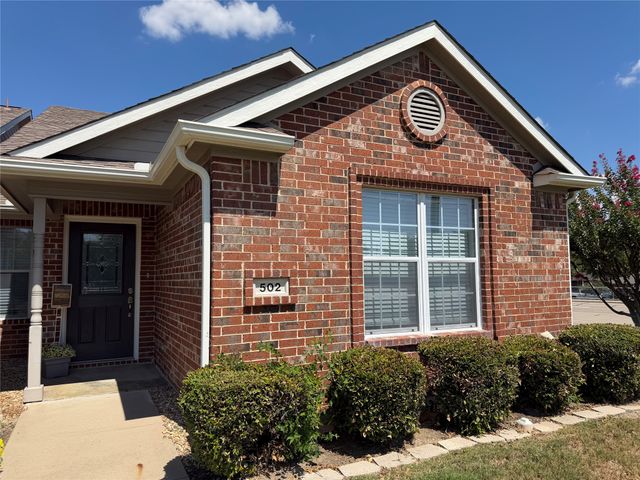 502 Oakridge Drive, Greenville, TX 75402