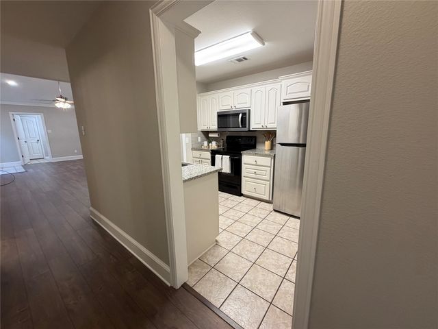 502 Oakridge Drive, Greenville, TX 75402