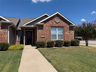 502 Oakridge Drive, Greenville, TX 75402