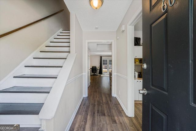 6005 Pat Mell Place SE, Smyrna, GA 30080