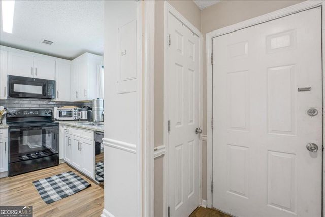 6005 Pat Mell Place SE, Smyrna, GA 30080