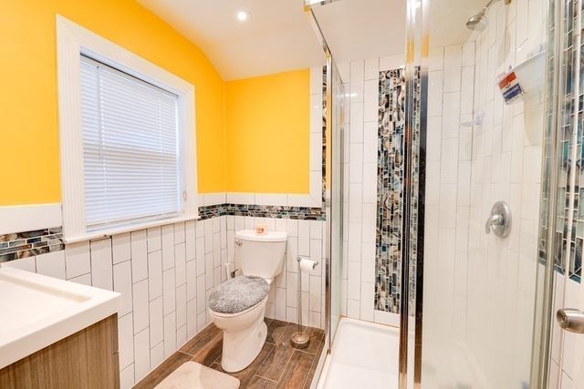 30 Charles St, Quincy, MA 02169