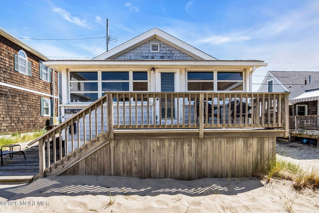 4 Bowling Green, Point Pleasant Beach, NJ 08742