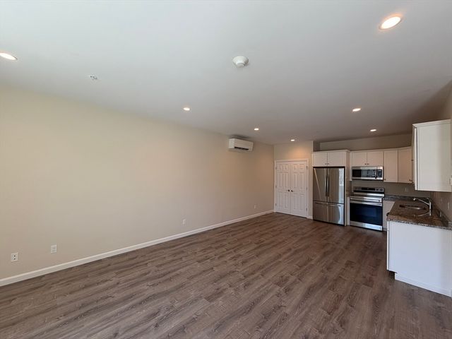 85 Lowell St 1, Peabody, MA 01960
