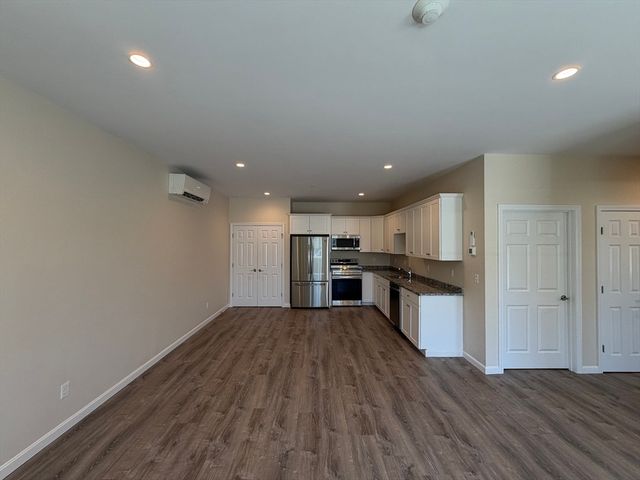 85 Lowell St 1, Peabody, MA 01960