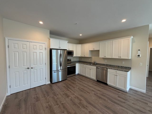 85 Lowell St 1, Peabody, MA 01960