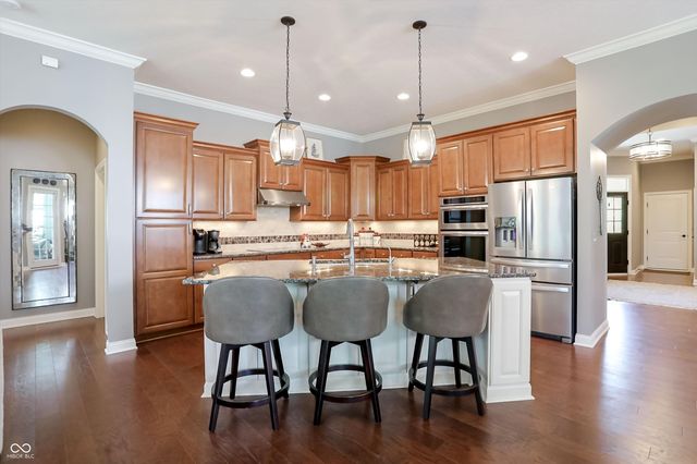 15633 Bethpage Trail, Carmel, IN 46033