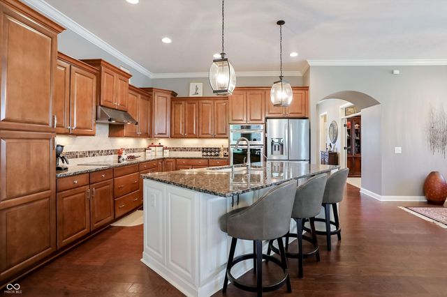 15633 Bethpage Trail, Carmel, IN 46033