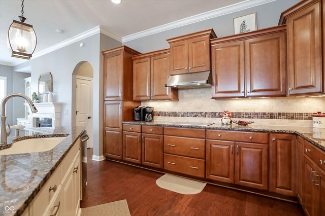15633 Bethpage Trail, Carmel, IN 46033
