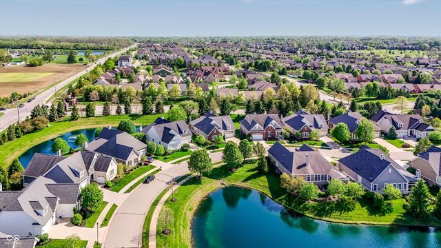 15633 Bethpage Trail, Carmel, IN 46033