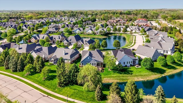 15633 Bethpage Trail, Carmel, IN 46033