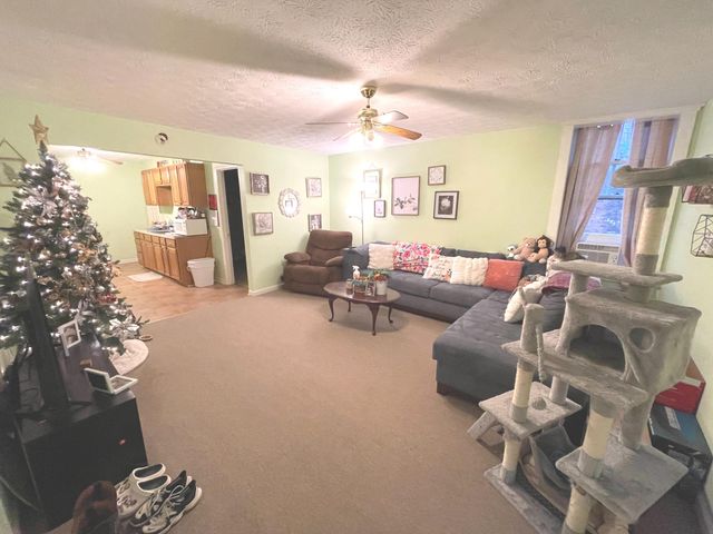 120 S Main Street, Harrodsburg, KY 40330