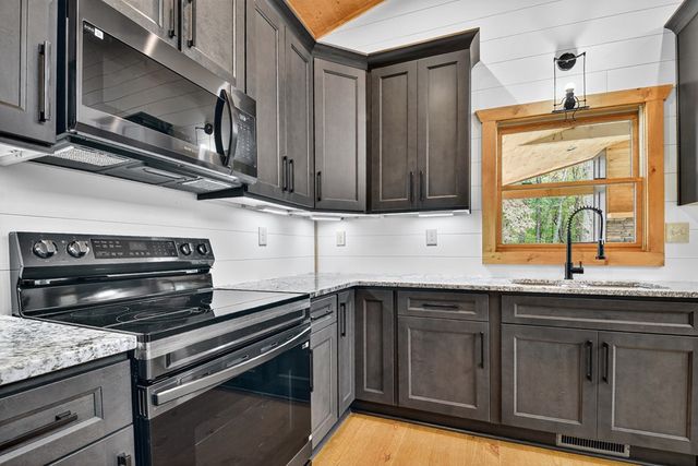 288 Windy Valley Trail, Blue Ridge, GA 30513