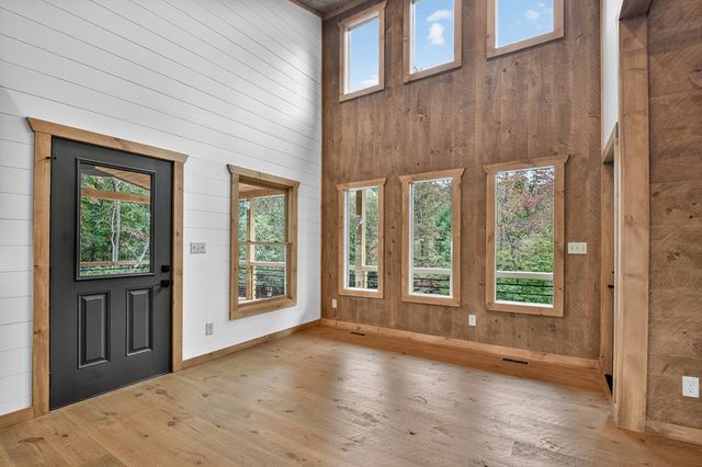 288 Windy Valley Trail, Blue Ridge, GA 30513