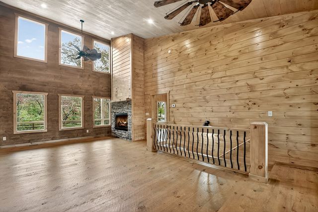 288 Windy Valley Trail, Blue Ridge, GA 30513