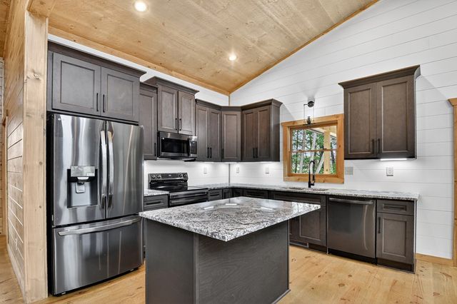 288 Windy Valley Trail, Blue Ridge, GA 30513