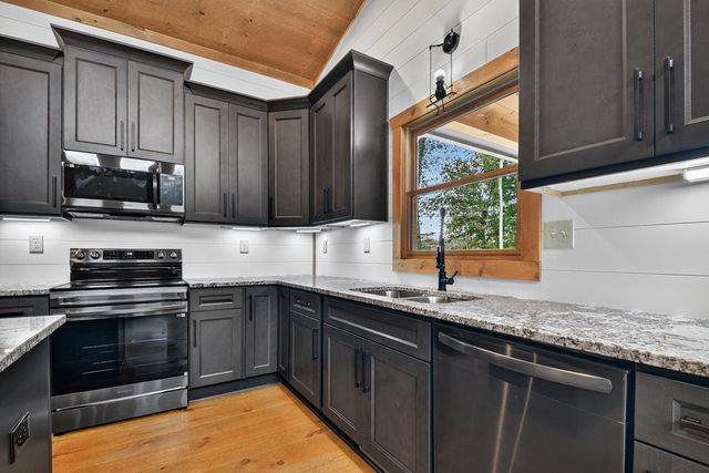 288 Windy Valley Trail, Blue Ridge, GA 30513