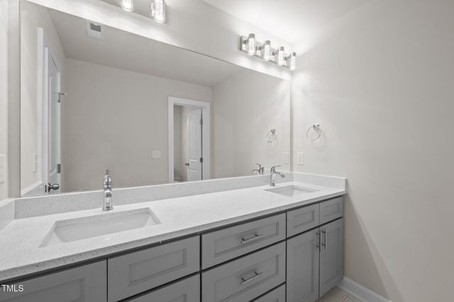 525 N Hoover Road, Durham, NC 27703