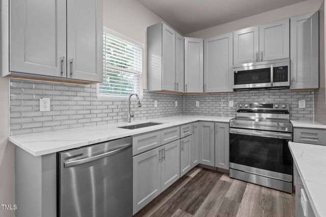 525 N Hoover Road, Durham, NC 27703