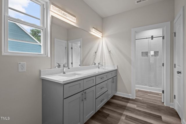 525 N Hoover Road, Durham, NC 27703