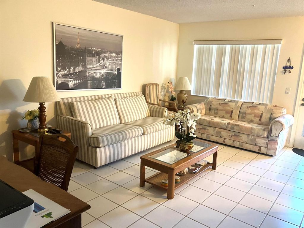 283 Durham H 283, Deerfield Beach, FL 33442
