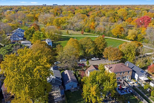 2011 Grey Avenue, Evanston, IL 60201