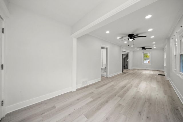 2011 Grey Avenue, Evanston, IL 60201