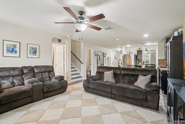 453 Eastern Phoebe, San Antonio, TX 78253