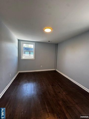 284 Dayton Street 278, Newark, NJ 07114