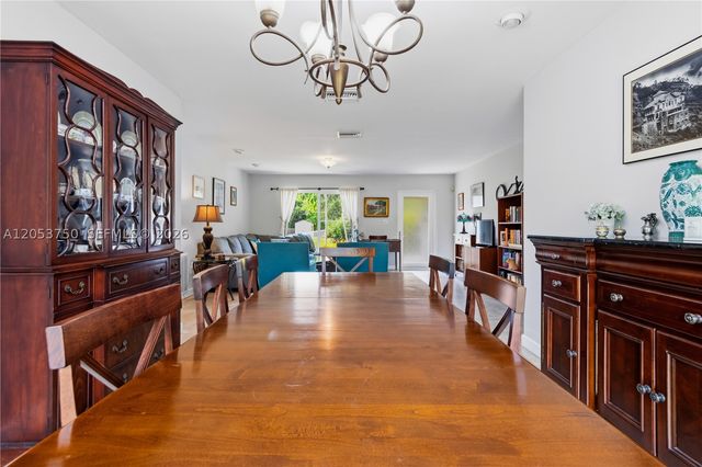 8445 SW 181st Ter, Palmetto Bay, FL 33157