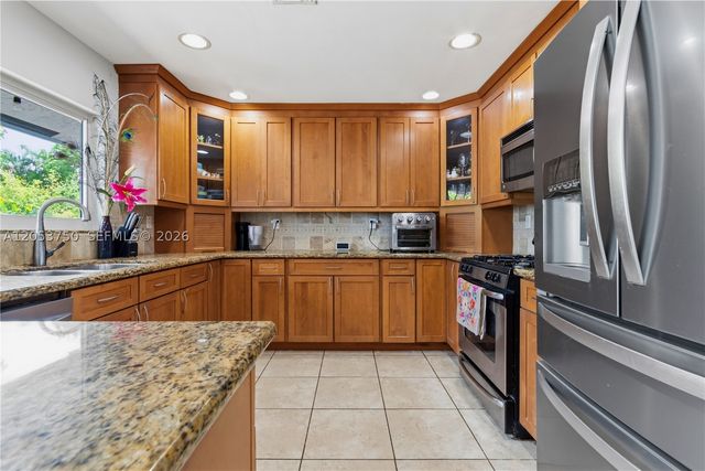 8445 SW 181st Ter, Palmetto Bay, FL 33157