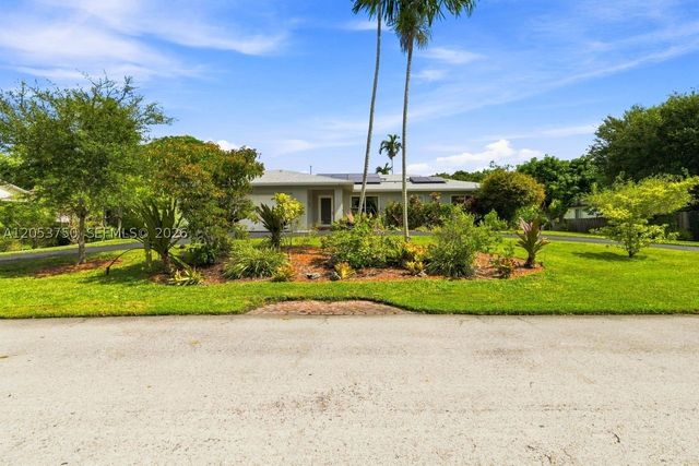 8445 SW 181st Ter, Palmetto Bay, FL 33157