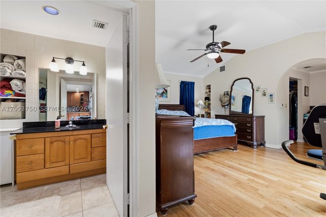 8445 SW 181st Ter, Palmetto Bay, FL 33157