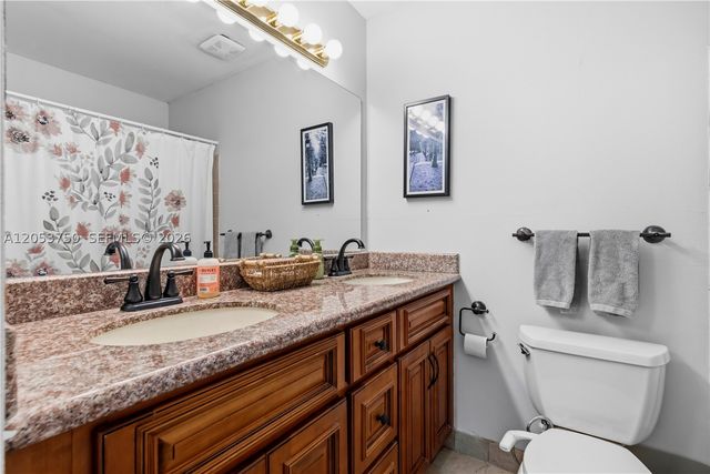 8445 SW 181st Ter, Palmetto Bay, FL 33157