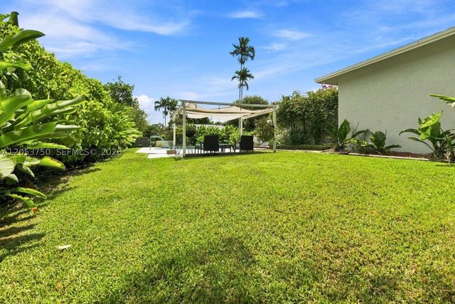 8445 SW 181st Ter, Palmetto Bay, FL 33157